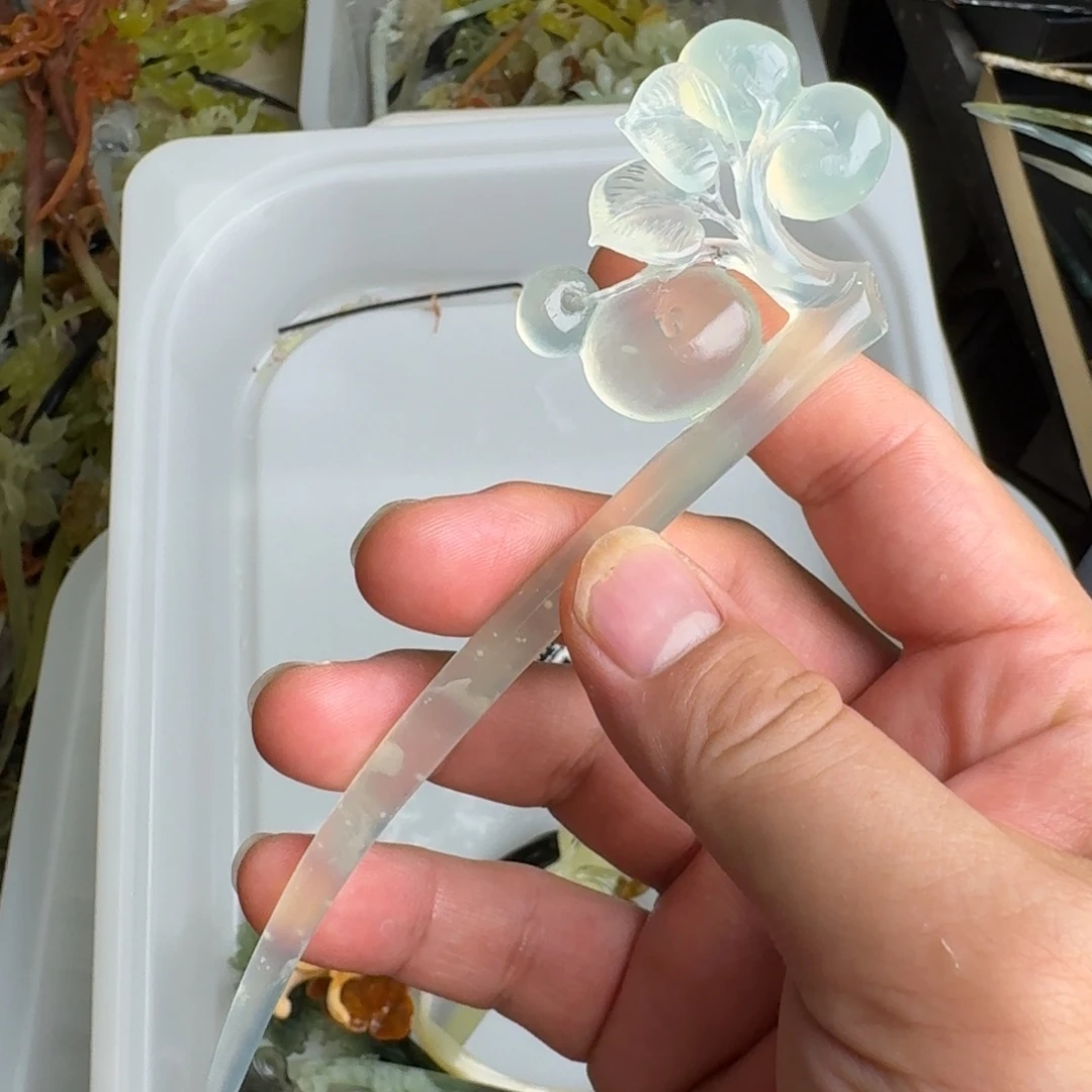 蛇纹石玉未镶嵌发饰