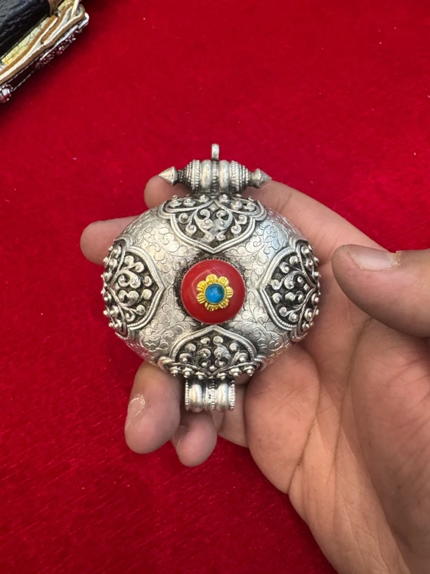 藏族精品特色小噶乌