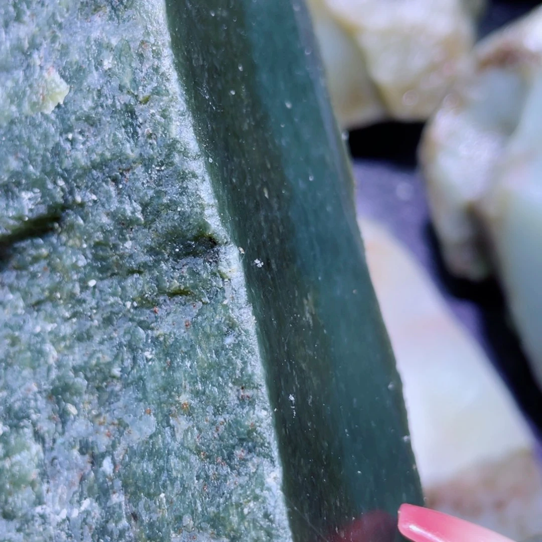 和田玉未镶嵌珠宝半成品