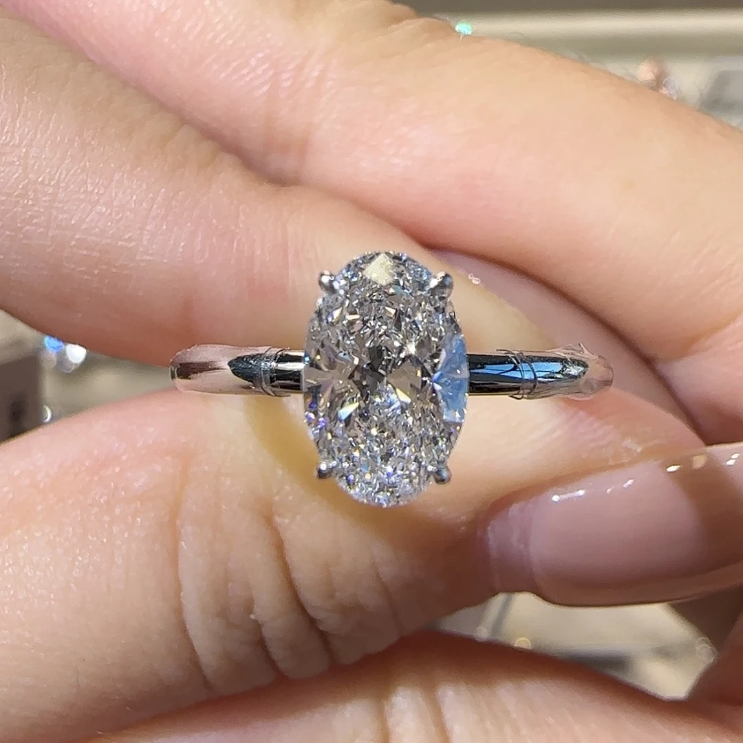 铂Pt950镶嵌实验室培育钻石海莉1卡