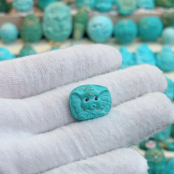 未镶嵌绿松石珠宝奇石