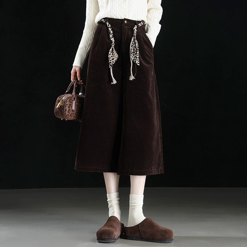 复古咖色八分阔腿裙裤女秋冬2025年新款灯芯绒休闲裤子宽松直筒裤