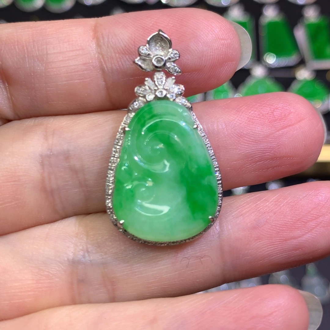 翡翠18K金镶嵌吊坠(不含链)M*m