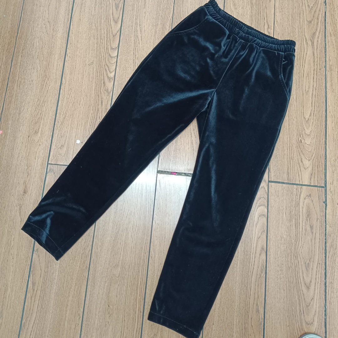 2025年金丝绒小脚裤