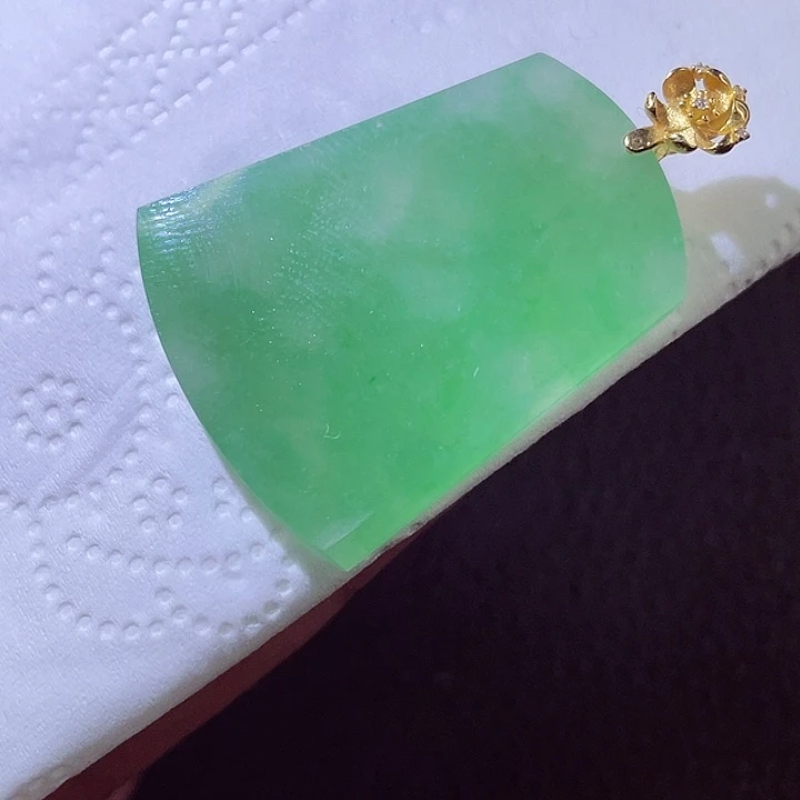 颈饰18K金镶嵌翡翠翡翠