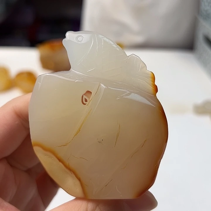 未镶嵌颈饰玛瑙/玉髓