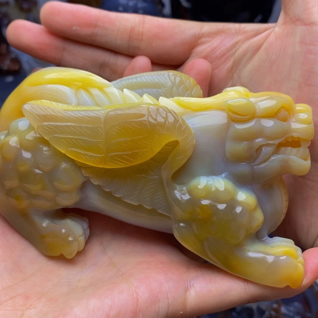 玛瑙/玉髓摆件未镶嵌笑****幻