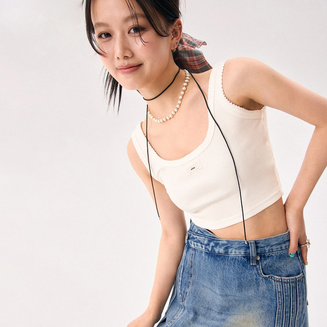 CHUU秋季女装字母蕾丝标气质韩系穿搭修身显身材背心吊带