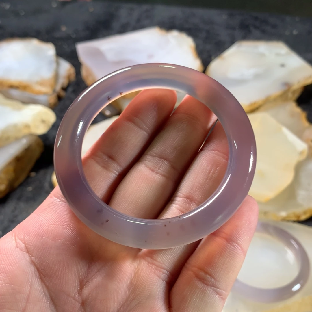 晨***晨玛瑙/玉髓手镯未镶嵌