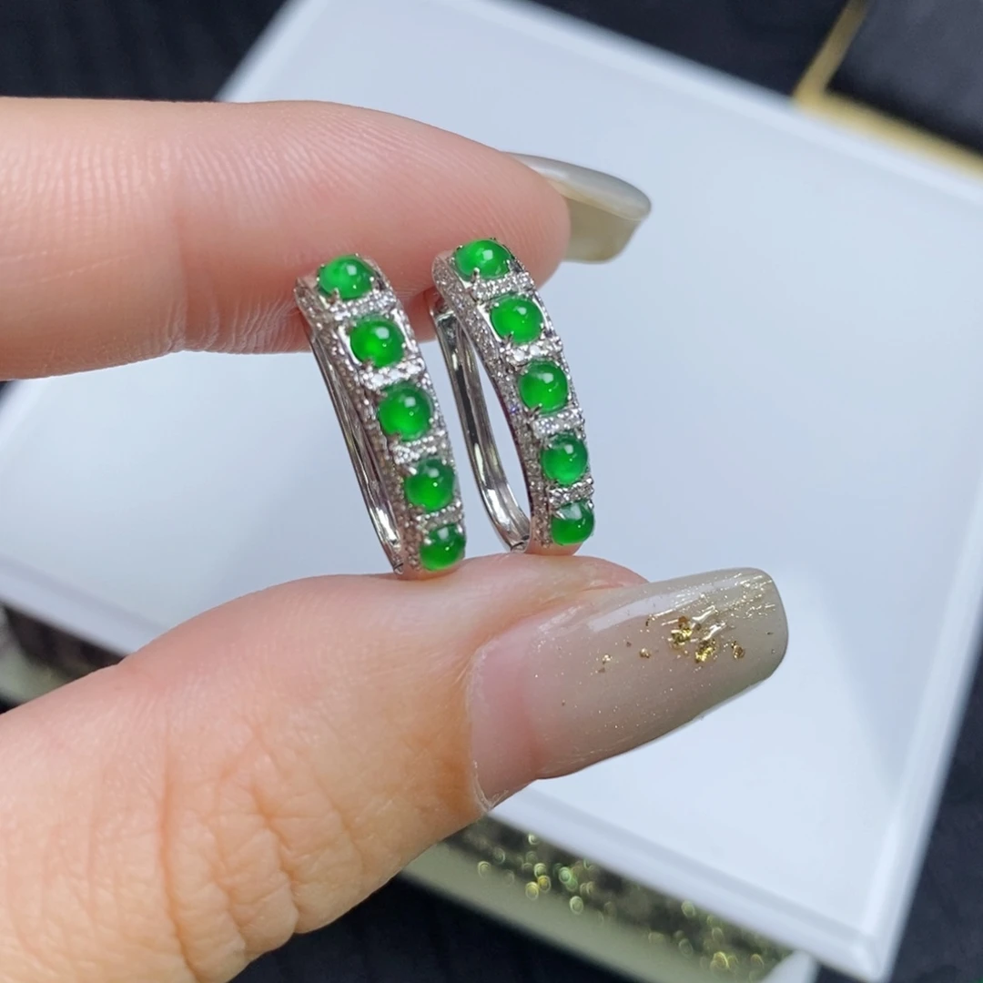 翡翠18K金镶嵌耳饰小蛋面耳扣