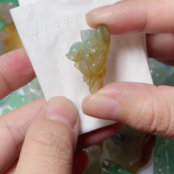 定制翡翠未镶嵌随行