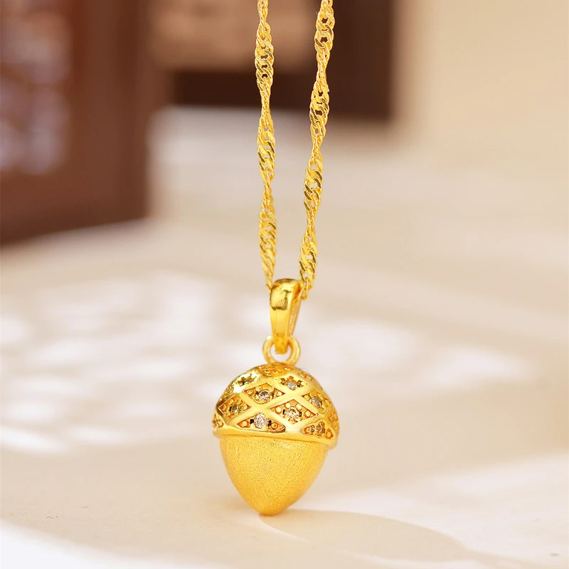 铜锆石吊坠 仿金色拉丝点钻松果吊坠守护幸运符锁骨链精致饰品