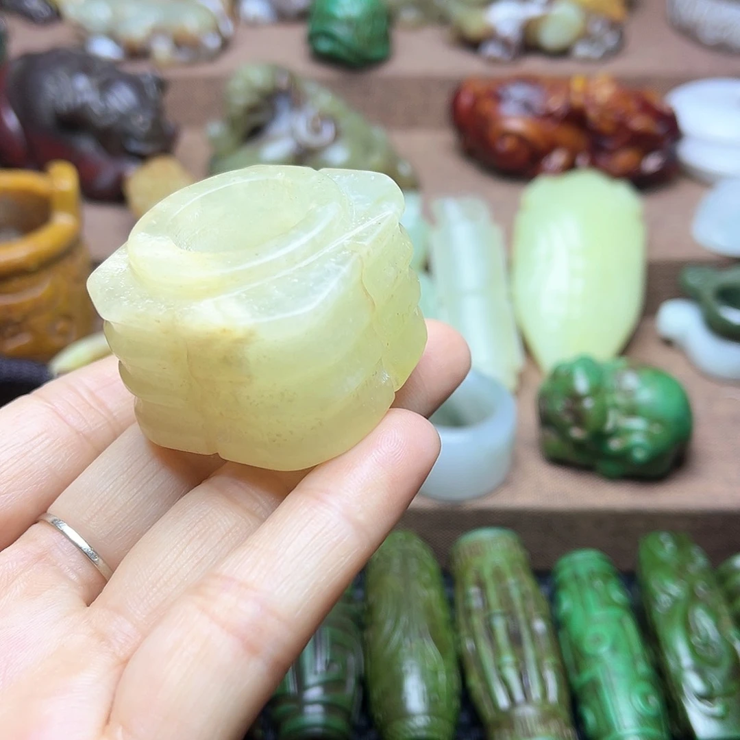 白玉菩提吊坠25。。