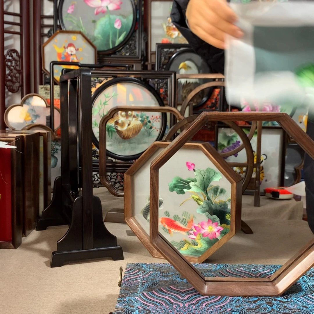 木苏绣精品推荐给朋友