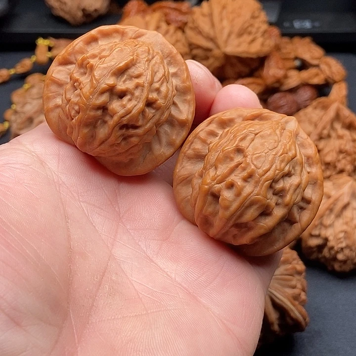 文玩核桃把件大红袍