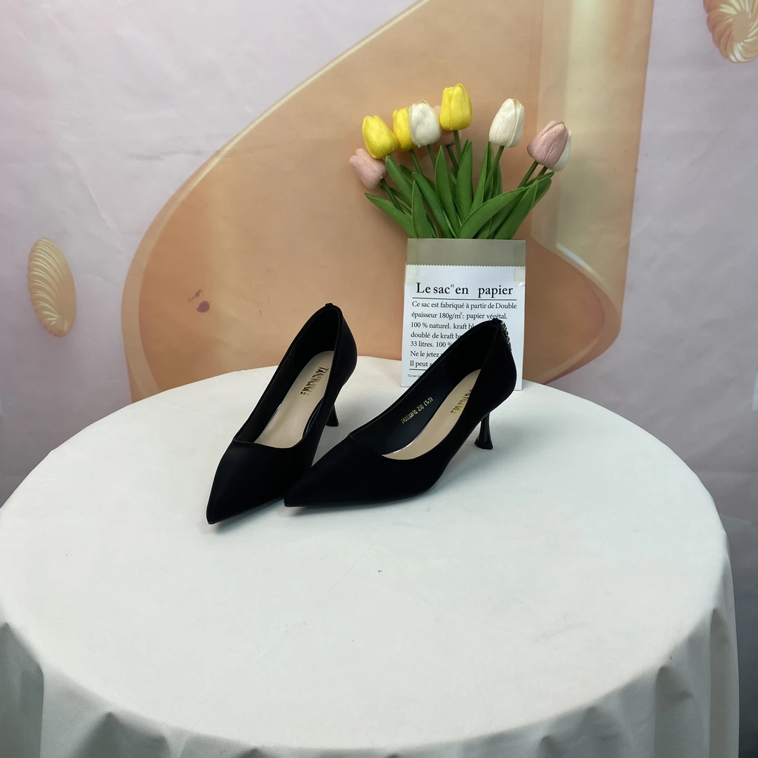 33081春季新款时尚气质百搭细跟单鞋F