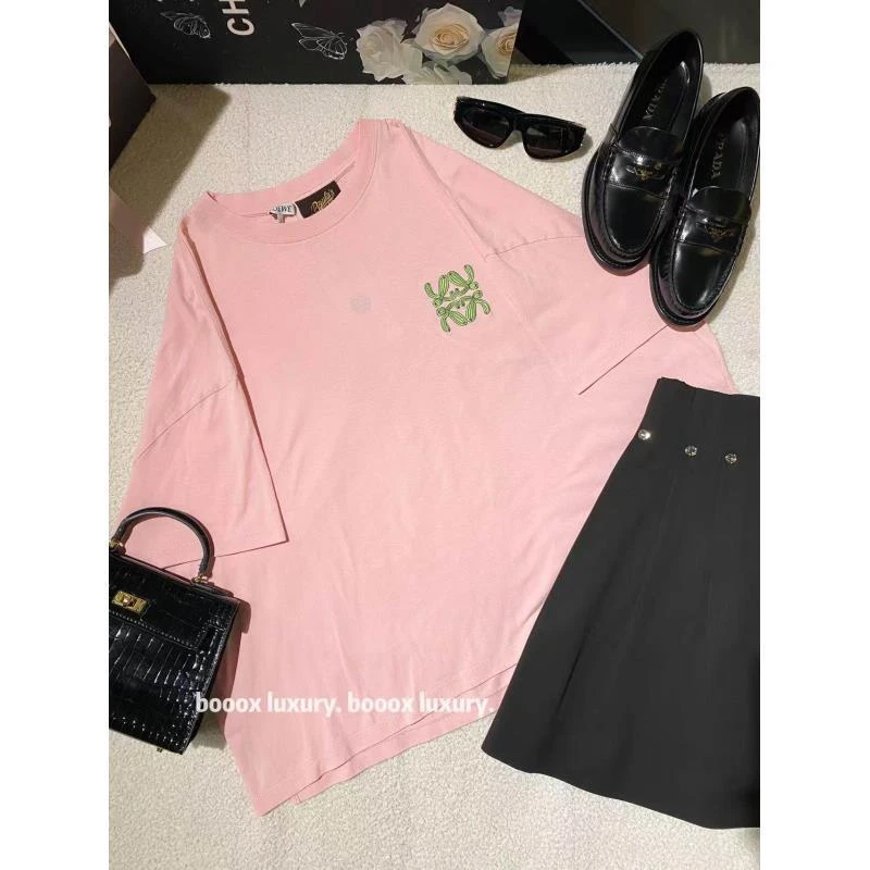95新 LOEWE/罗意威  qq978 棉 粉色刺绣logo短袖 L码