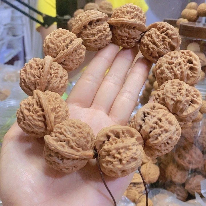 【闪购商品】文玩核桃把件40宫灯手持