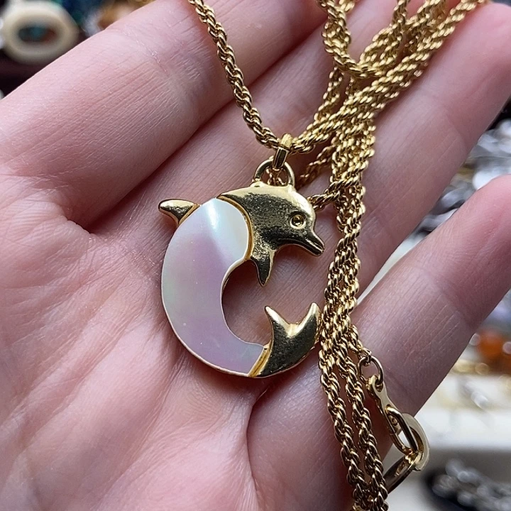 珐琅铁合金贝母日子回流