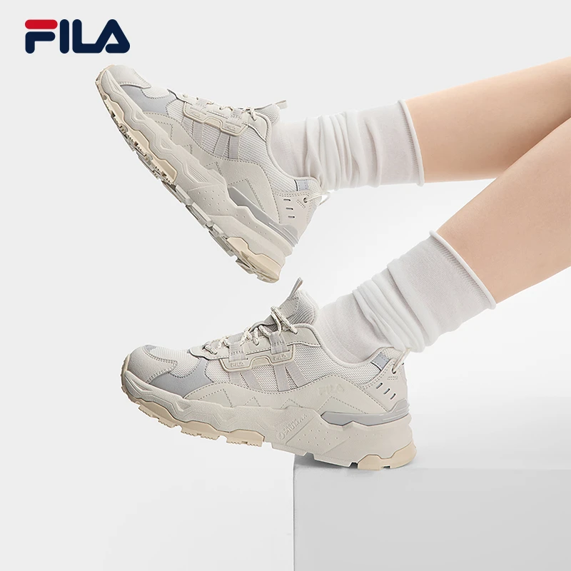 斐乐秋冬男鞋TREK满天星老爹鞋2025网面透气新款厚底运动跑步鞋