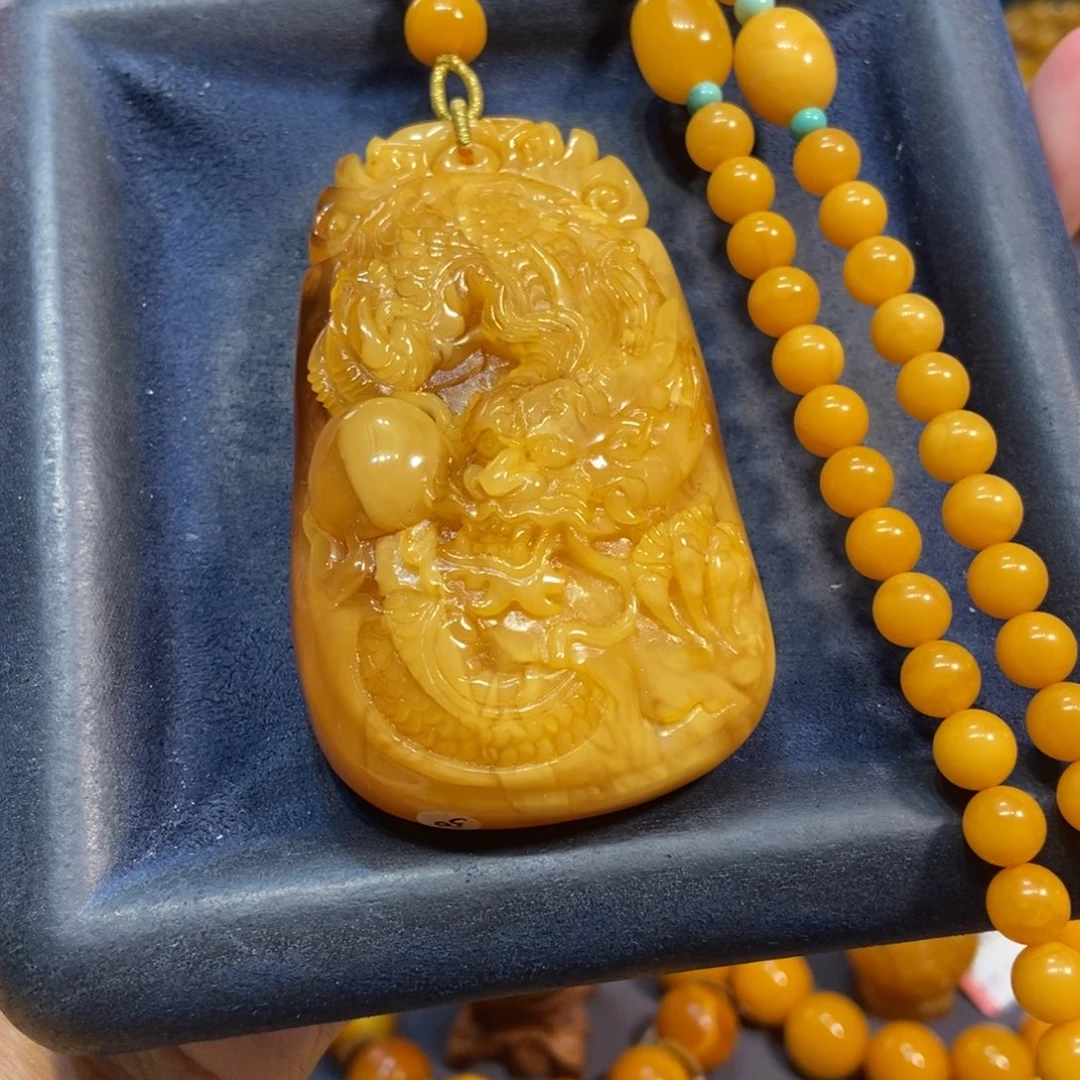 琥珀颈饰未镶嵌蜜蜡