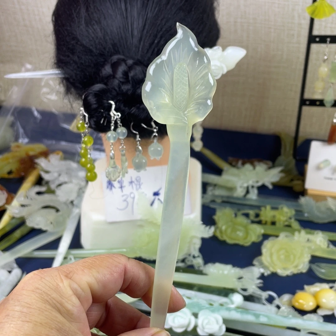 蛇纹石玉未镶嵌发饰