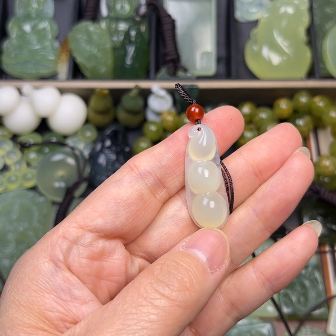 蛇纹石玉未镶嵌吊坠(赠链)