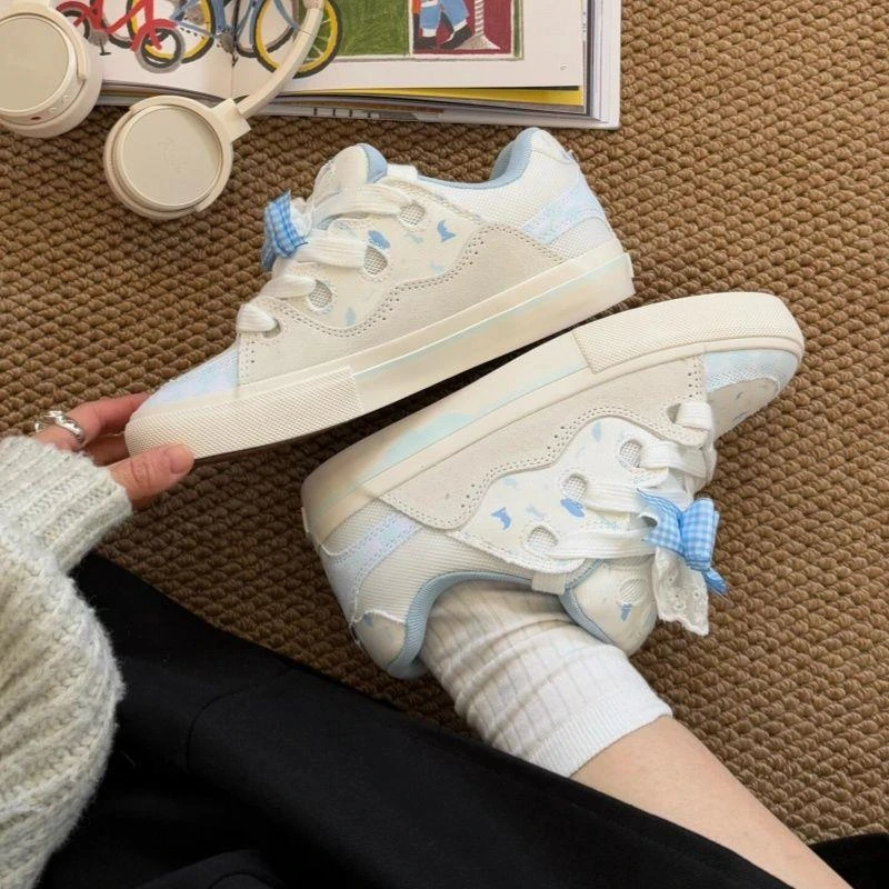 新款蓝白蝴蝶结低帮面包鞋女高颜值少女感百搭板鞋厚底透气休闲鞋