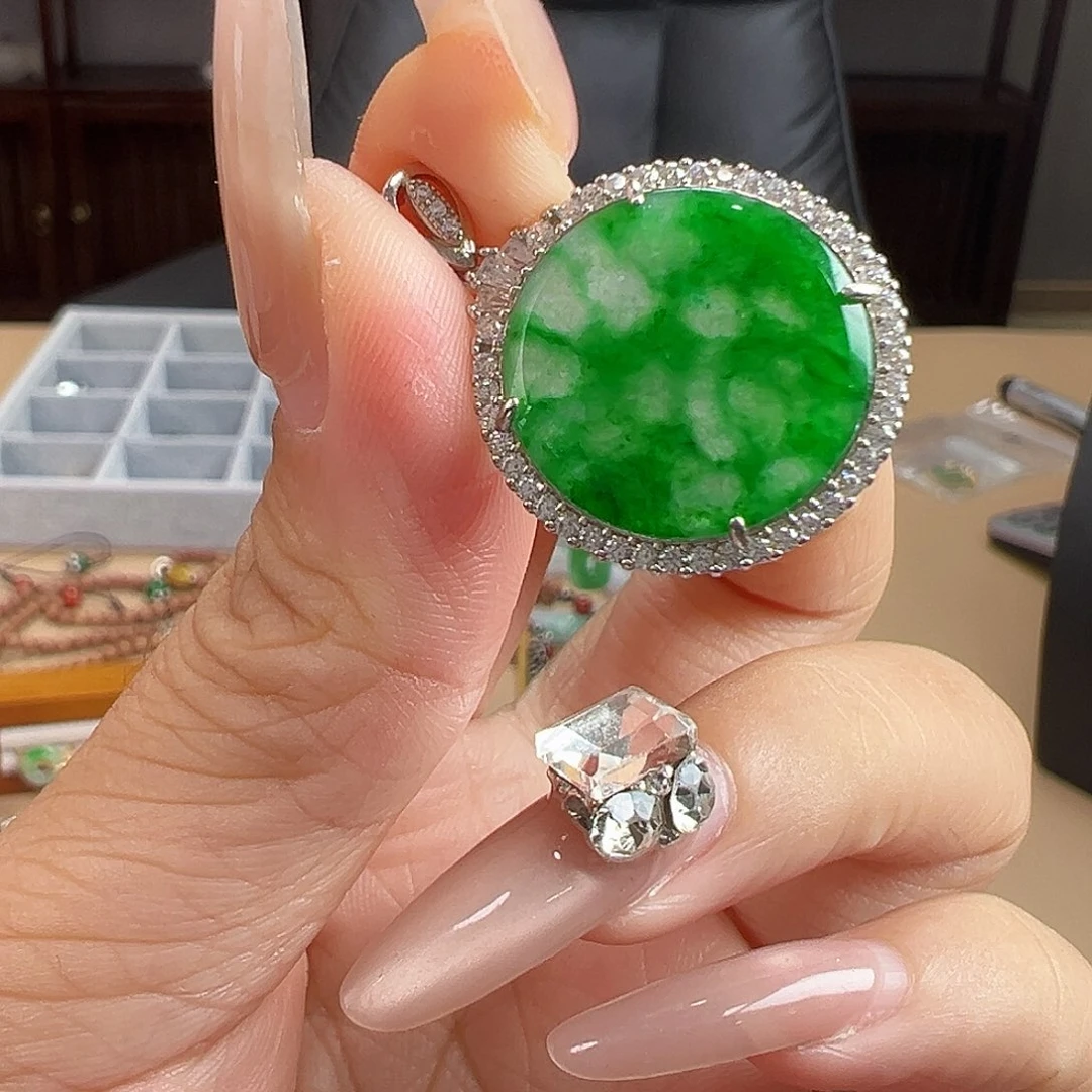 颈饰银S925镶嵌翡翠吊坠