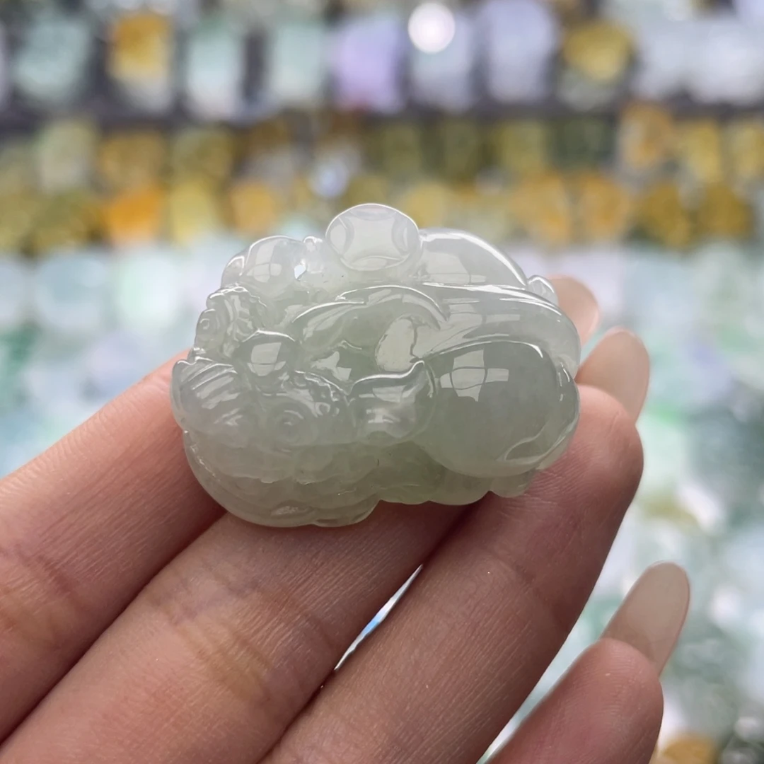 颈饰未镶嵌翡翠貔貅