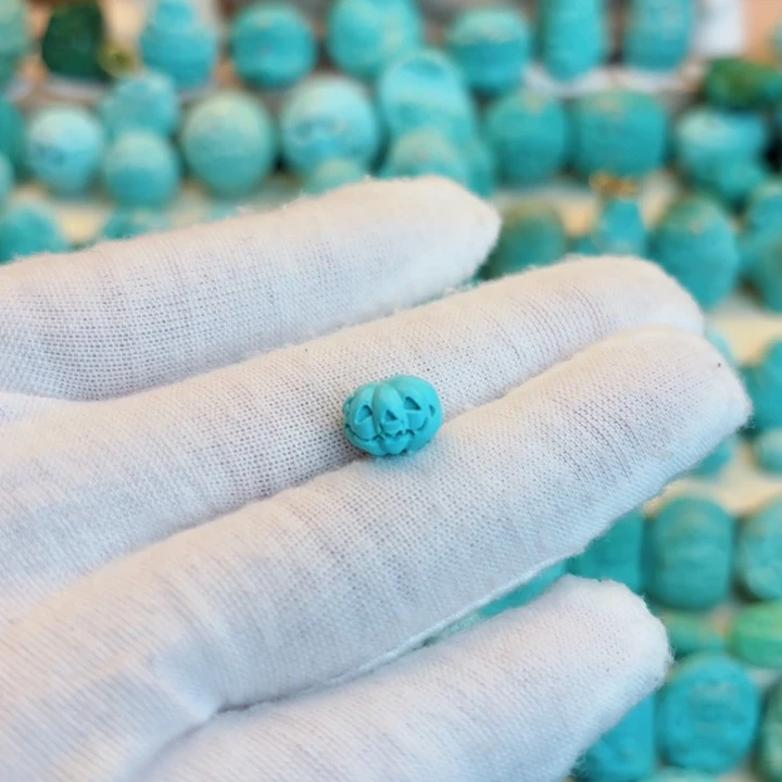 未镶嵌绿松石珠宝奇石