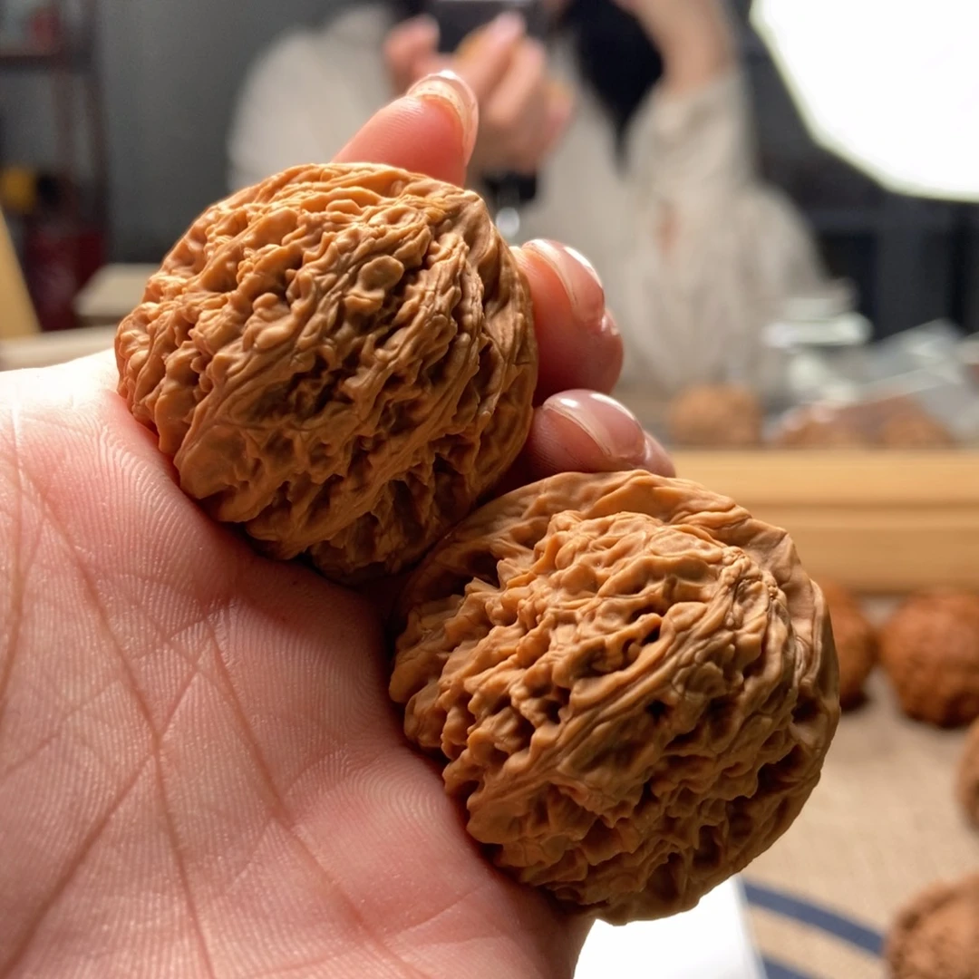 文玩核桃吊坠南疆 73