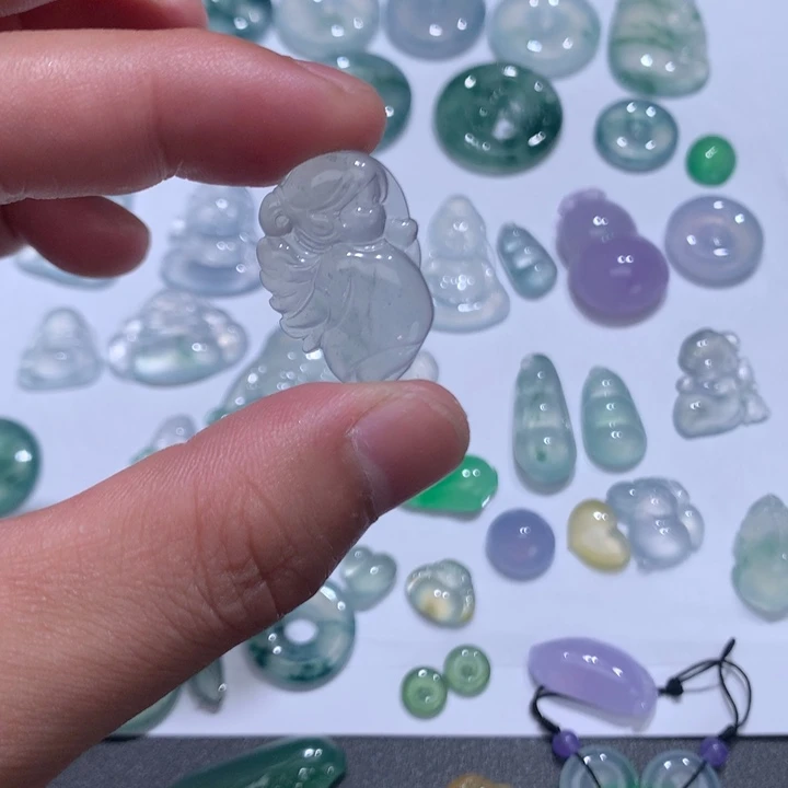 颈饰未镶嵌翡翠仙子