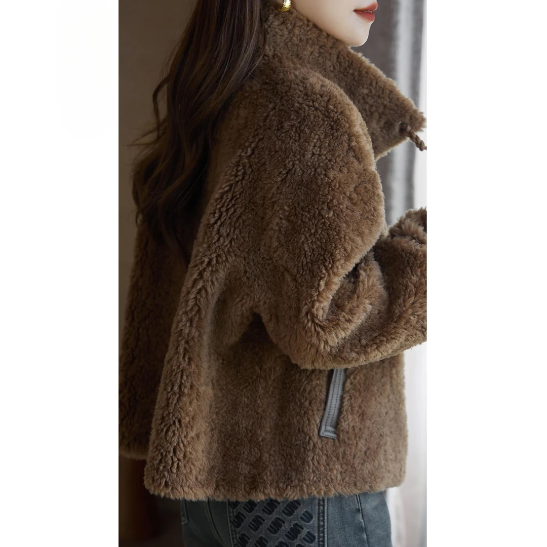 高端羊毛外套女秋冬短款女装一体立领颗粒绒皮草上衣时尚保暖