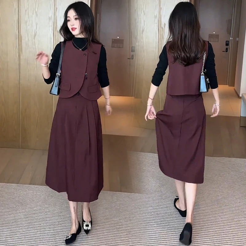 时尚套装裙春秋季时髦穿搭洋气显瘦高级感马甲打底衫半身裙三件套