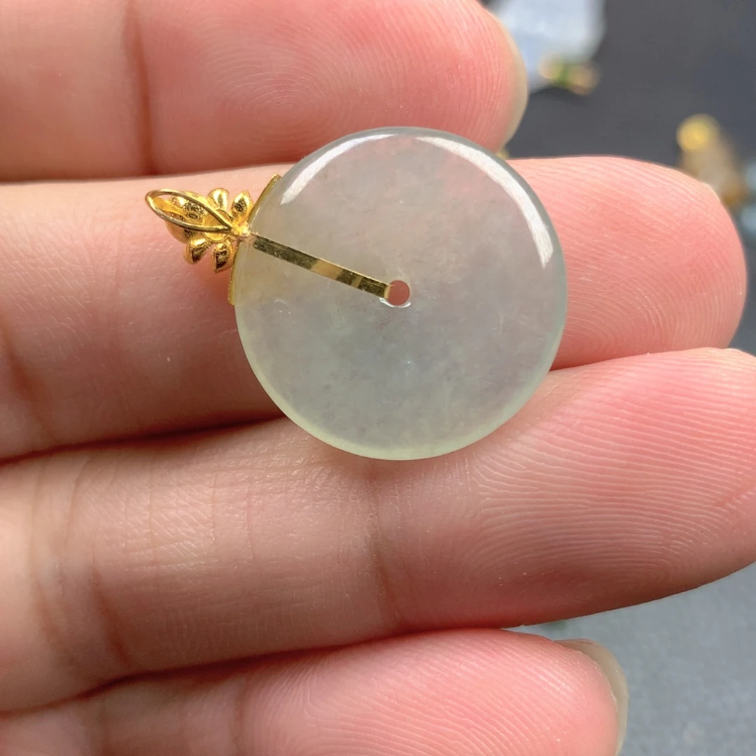 【闪购商品】颈饰18K金镶嵌翡翠翡翠
