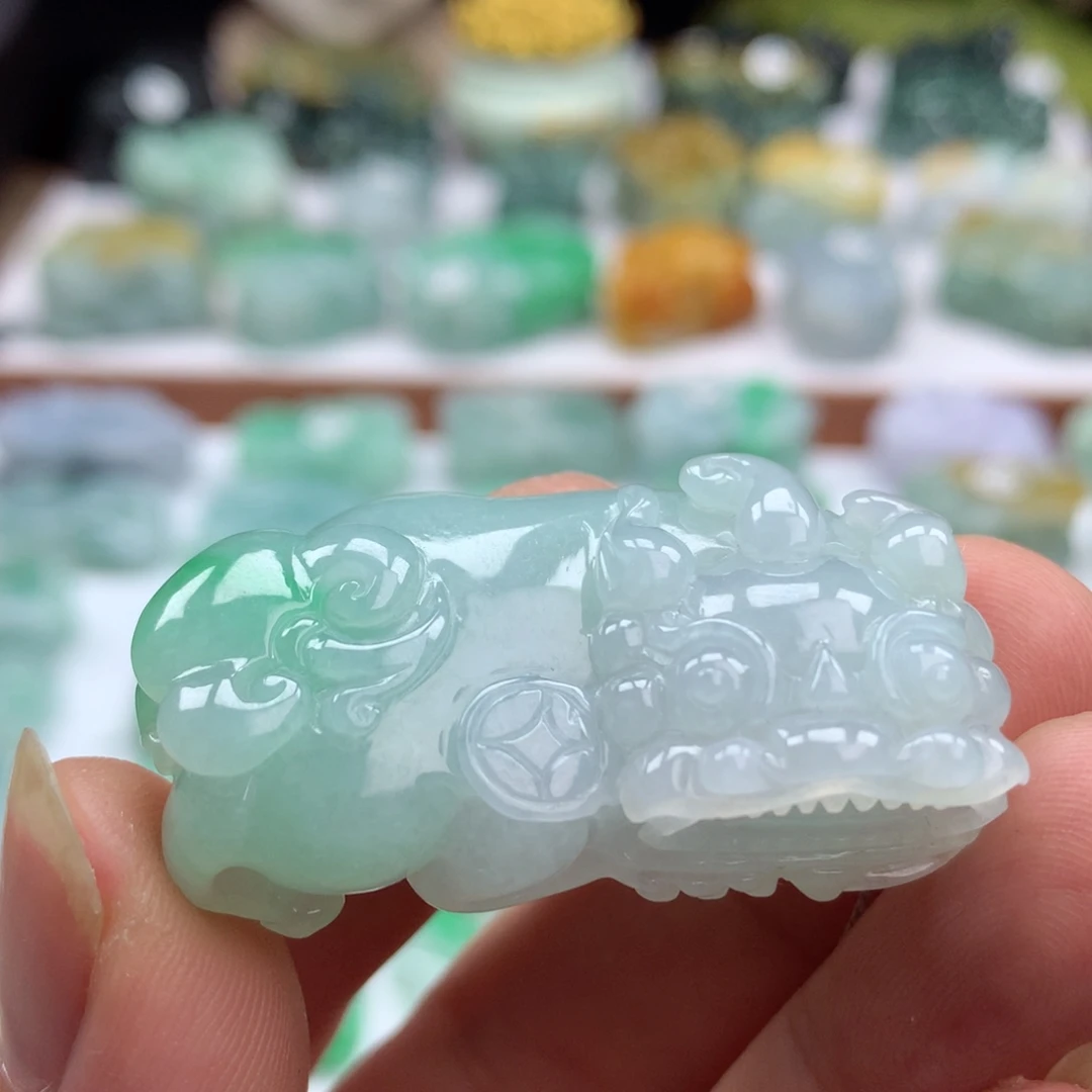 翡翠未镶嵌颈饰翡翠貔貅
