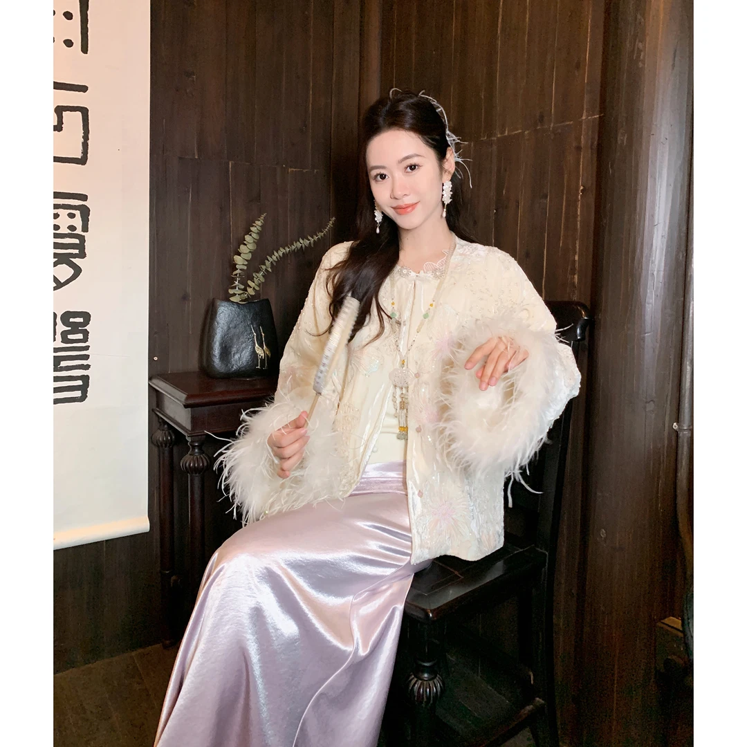 果果家【羽梦繁花】新中式2025秋季刺绣女直下摆短外套国风圆领上衣