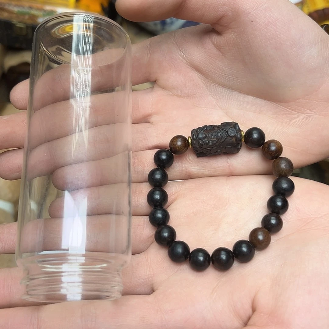 大叶紫檀（黑酸枝木类）