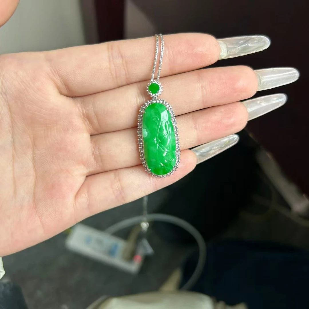 天然缅甸a货翡翠吊坠18k金镶嵌 敏 26049