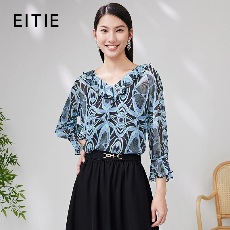 EITIE爱特爱夏季新款几何印花显瘦V领小上衣7013706小衫时尚长袖