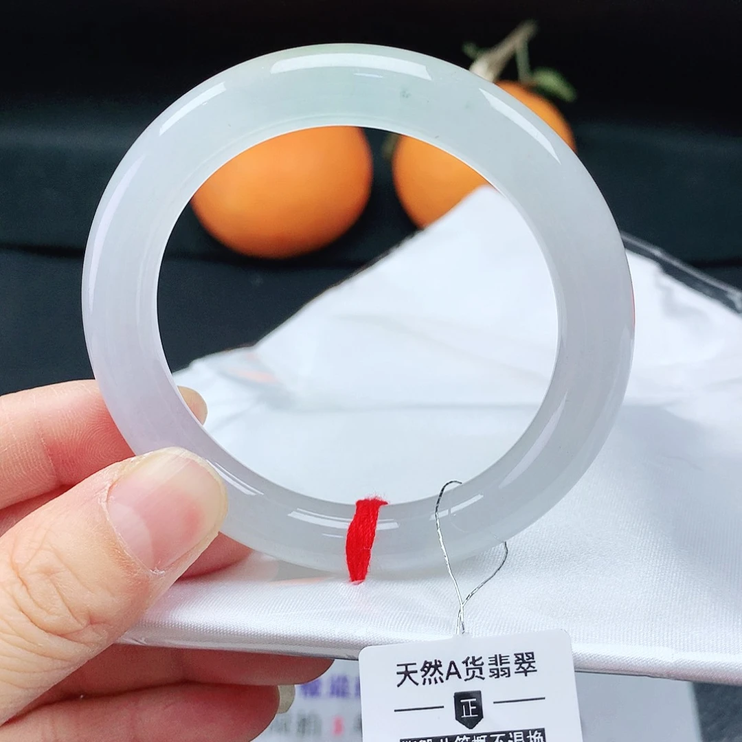 翡翠手镯未镶嵌50+胖