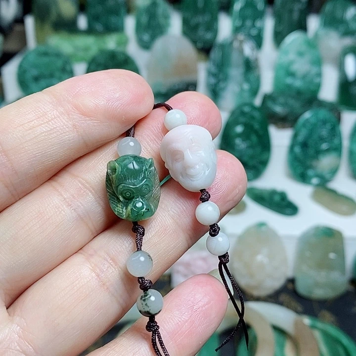 未镶嵌独山玉颈饰任选其一