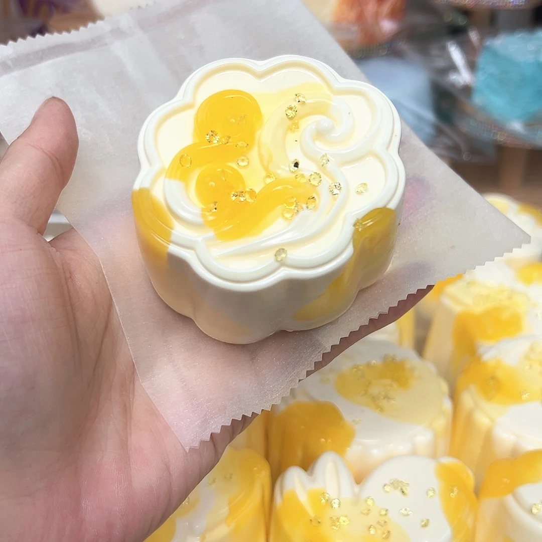 硅胶芒果慕斯祥云月饼180g