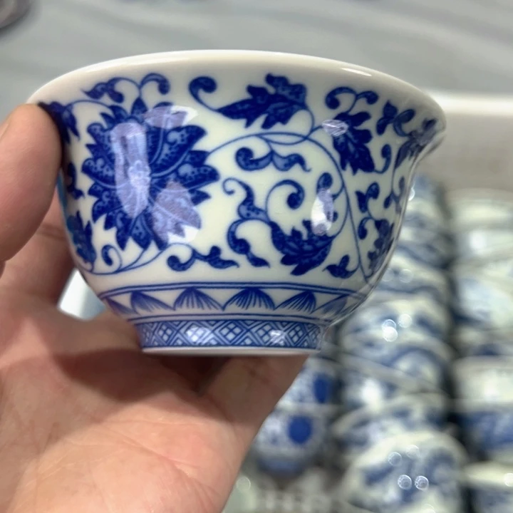 瓷片白青花缠枝莲压手杯全品