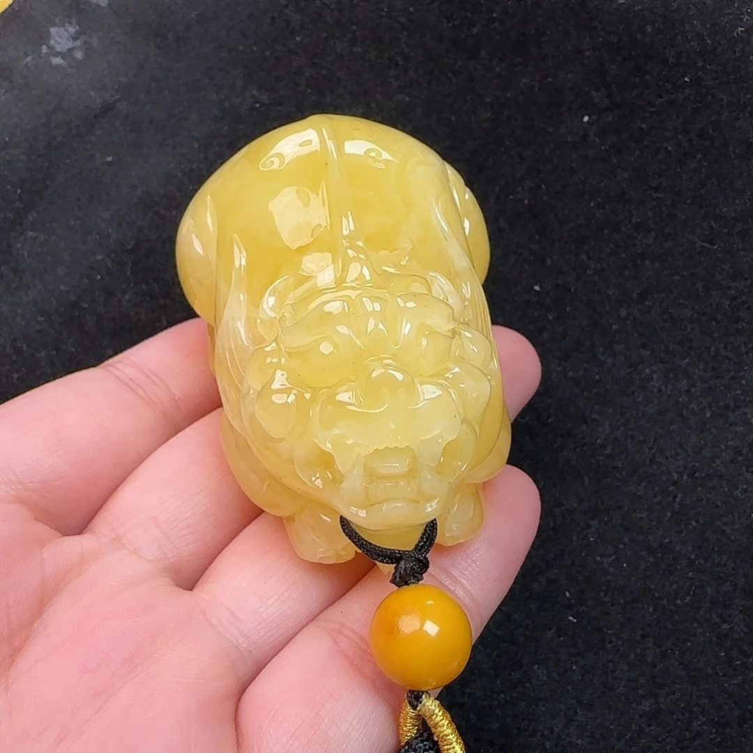 蜜蜡未镶嵌珠宝奇石