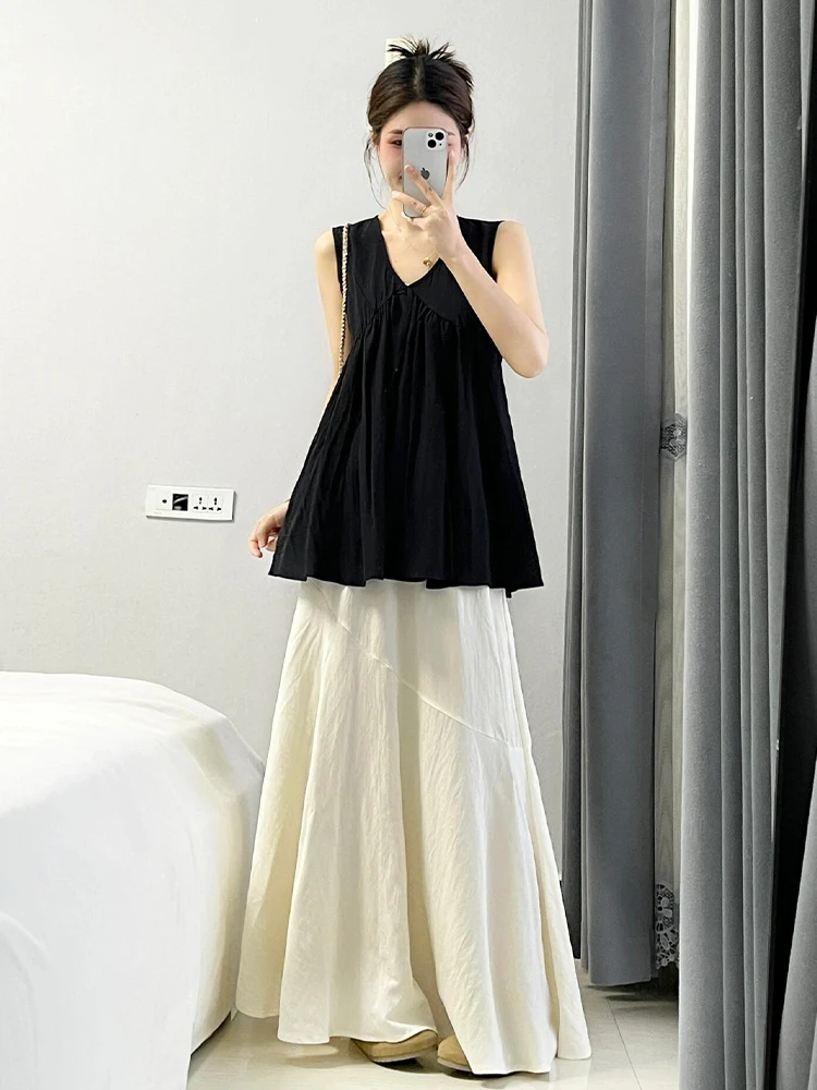 赫本风气质高级感V领无袖上衣女2025夏季独特别致上衣搭配半身裙