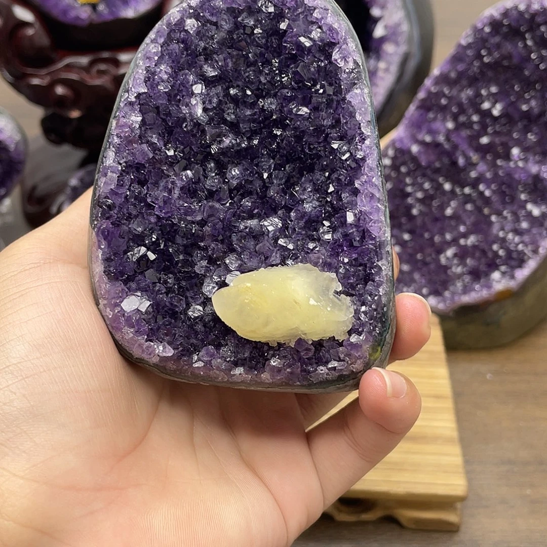 紫晶大型摆件（非配饰）未镶嵌