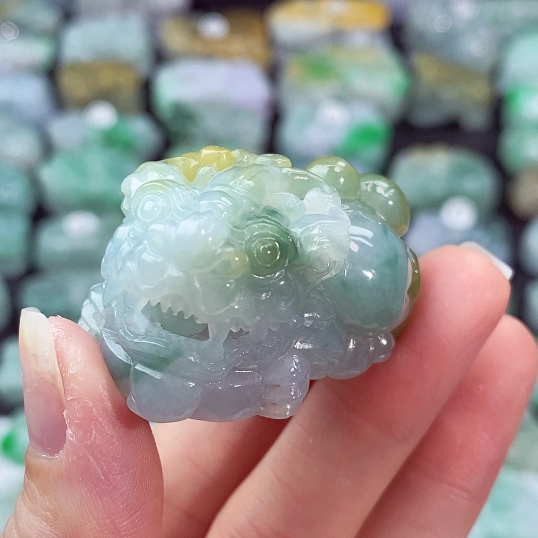 颈饰未镶嵌翡翠天然