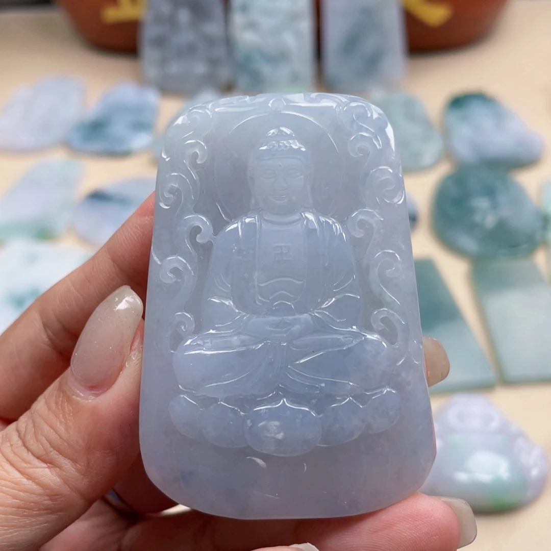 翡翠未镶嵌颈饰大日如来